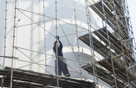 技術力向上や収入面でのアップを考える方を人材募集 | 富川工業株式会社は足場工事の鳶職人を千葉で募集中です